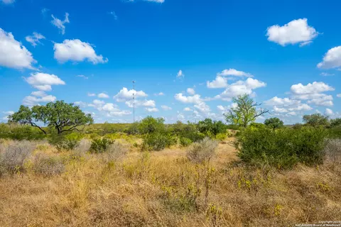 Cr 652 Cr 652, Devine, TX 78016 photo 9