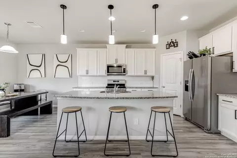 6823 Dashmoor Crk, San Antonio, TX 78244