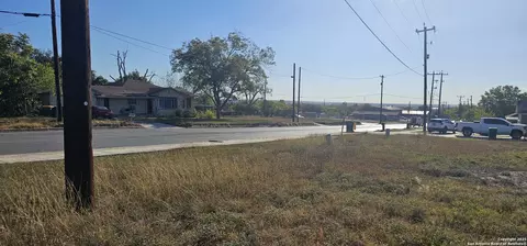 809 Toepperwein, Converse, TX 78109 photo 3
