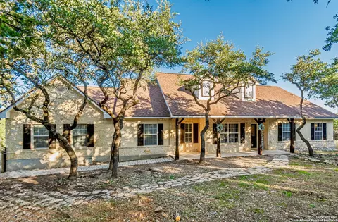 249 Lakeridge Loop, Lakehills, TX 78063