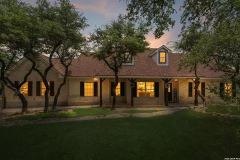 249 Lakeridge Loop, Lakehills, TX 78063