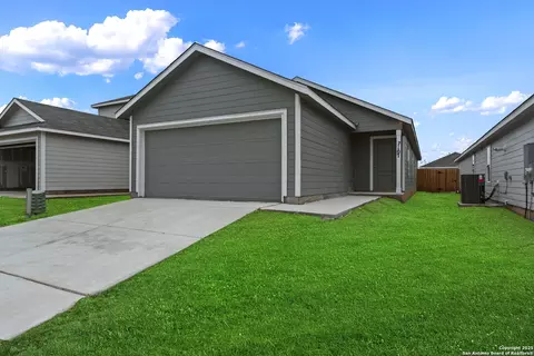 7107 Brownleaf Dr, San Antonio, TX 78227