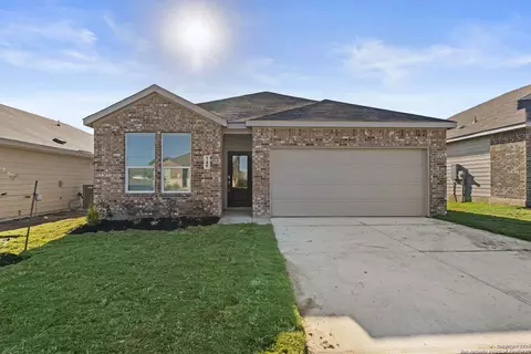 740 Horsetail Ln, New Braunfels, TX 78132