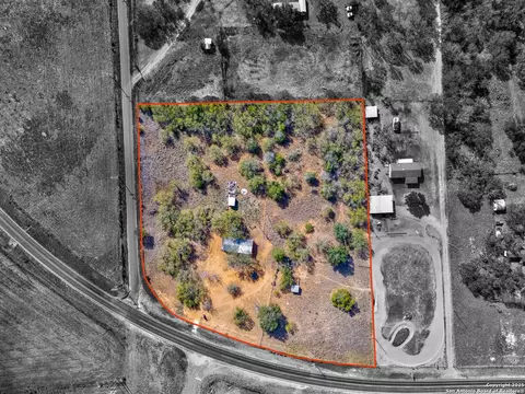 520 Fm 536, Pleasanton, TX 78064