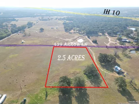 439 Arrow, Luling, TX 78648 photo 6