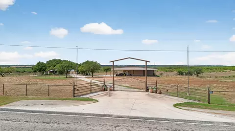 Exterior - 2220 Fm 1343, Devine, TX 78016 photo 6 of 6