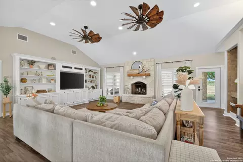 Living - 2220 Fm 1343, Devine, TX 78016 photo 1 of 2