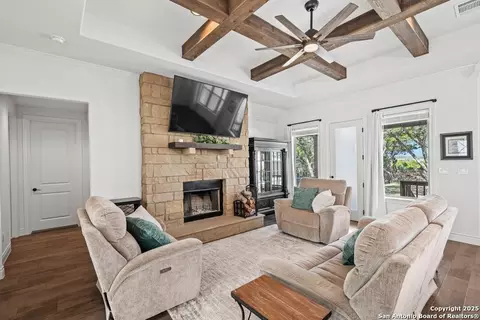 Living - 267 Eagle Rock, Spring Branch, TX 78070 photo 2 of 2