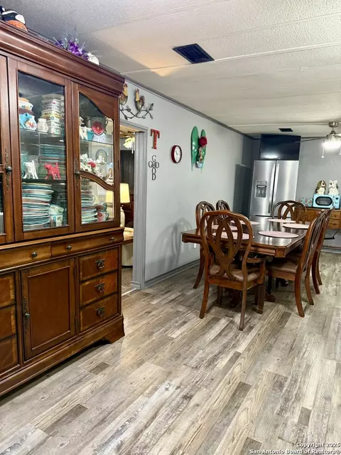 508 E Thornton, Three Rivers, TX 78071 photo 8