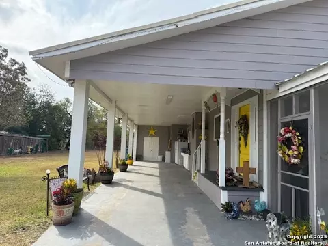 508 E Thornton, Three Rivers, TX 78071 photo 15