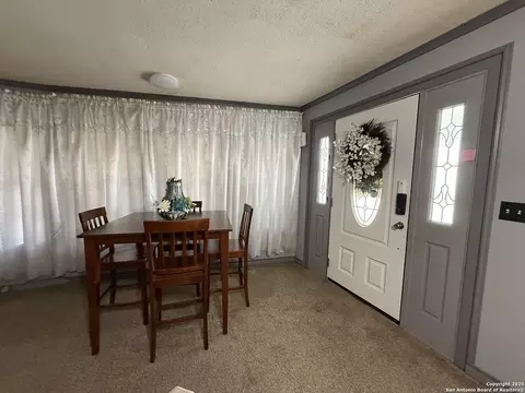 508 E Thornton, Three Rivers, TX 78071 photo 2