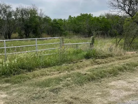 0000 Cr 327 #LOT 8, Jourdanton, TX 78026