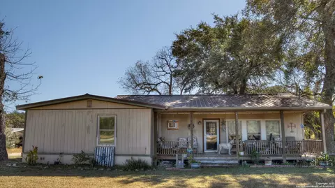 218 Trickling Creek Rd, Leakey, TX 78873
