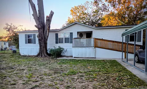 116 Pecan, Mcqueeney, TX 78123 photo 1