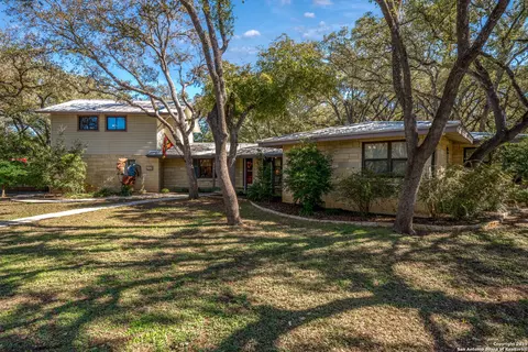 102 Zornia, Castle Hills, TX 78213