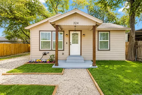 324 Overlook Rd, San Antonio, TX 78233