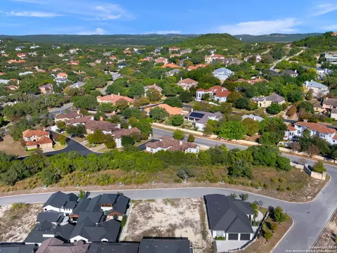 11 Dominion Mdws, San Antonio, TX 78257