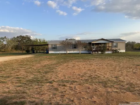 340 Mourning Dove, Floresville, TX 78114