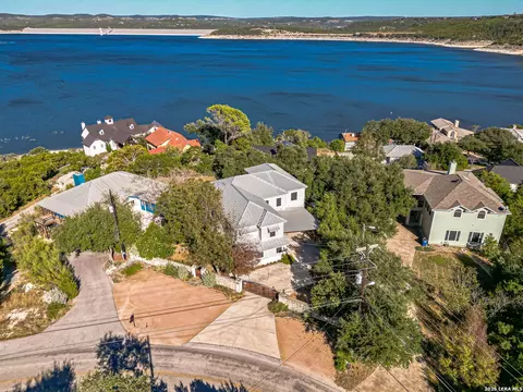 1950 Triple Peak, Canyon Lake, TX 78133
