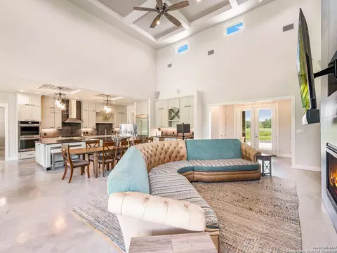 497 Cypress Fls, Utopia, TX 78884 photo 18