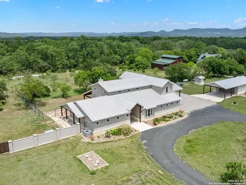 497 Cypress Fls, Utopia, TX 78884 photo 5