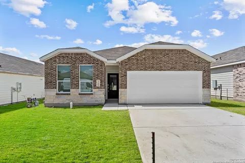 716 Horsetail Ln, New Braunfels, TX 78132