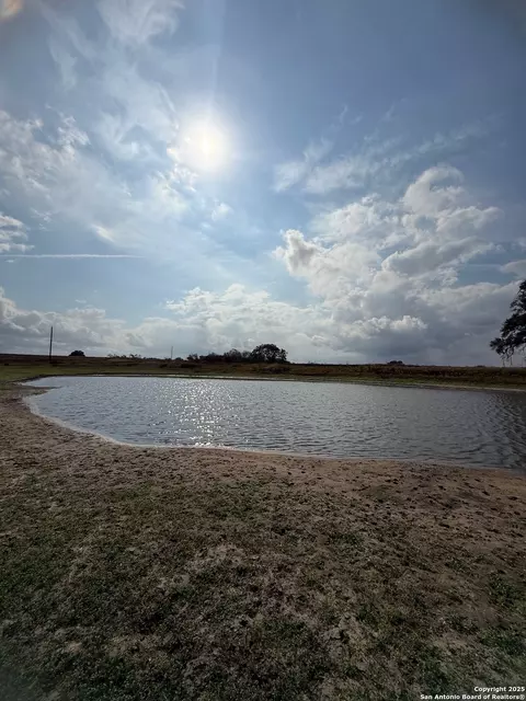 4689 County Road 302, Runge, TX 78151
