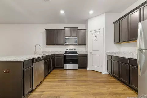 Kitchen - 15102 Jetfire, Von Ormy, TX 78073 photo 3 of 4