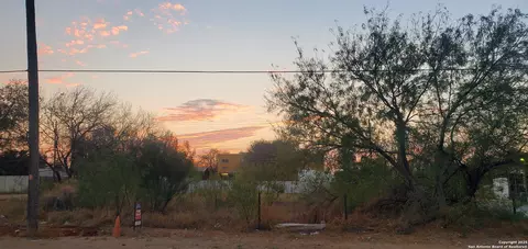 403 S Front, Cotulla, TX 78014