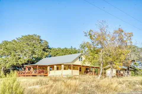 Exterior - 255 Thunder Crk, Utopia, TX 78884 photo 11 of 12
