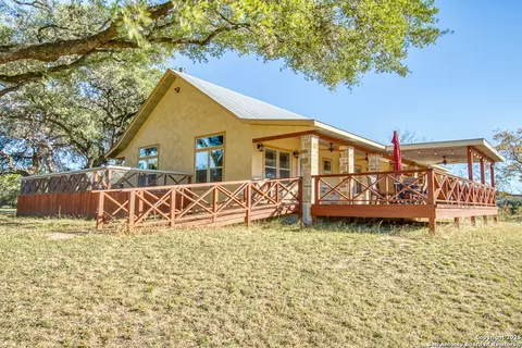 Exterior - 255 Thunder Crk, Utopia, TX 78884 photo 7 of 12