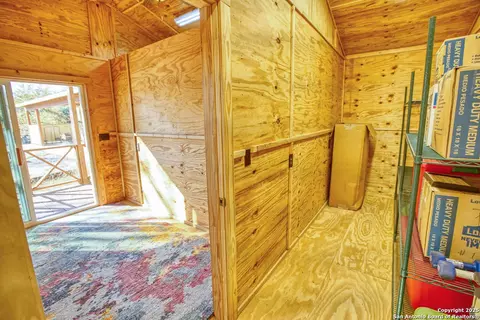 Entry Way - 255 Thunder Crk, Utopia, TX 78884 photo 2 of 2