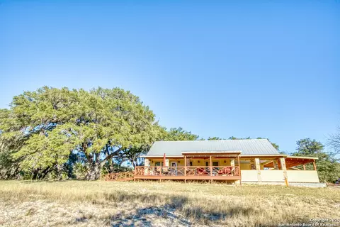 Exterior - 255 Thunder Crk, Utopia, TX 78884 photo 8 of 12