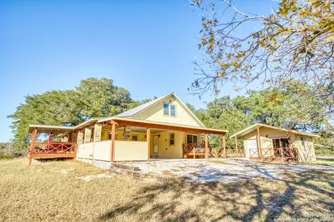 Exterior - 255 Thunder Crk, Utopia, TX 78884 photo 4 of 12