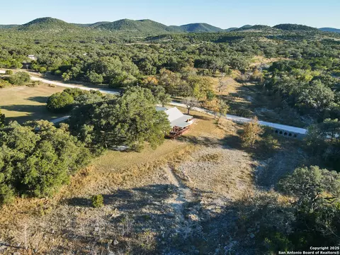 View/Area - 255 Thunder Crk, Utopia, TX 78884 photo 1 of 4