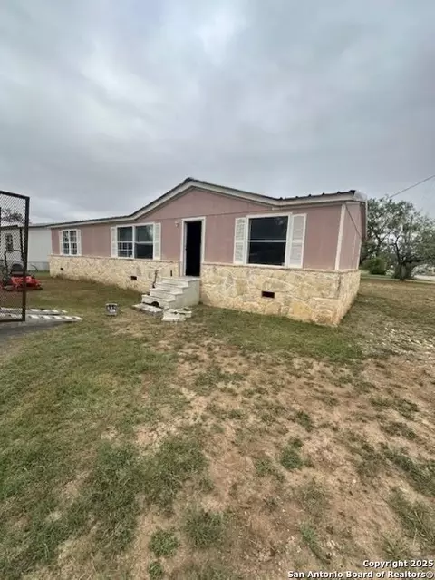 tbd N San Antonio, Sabinal, TX 78801