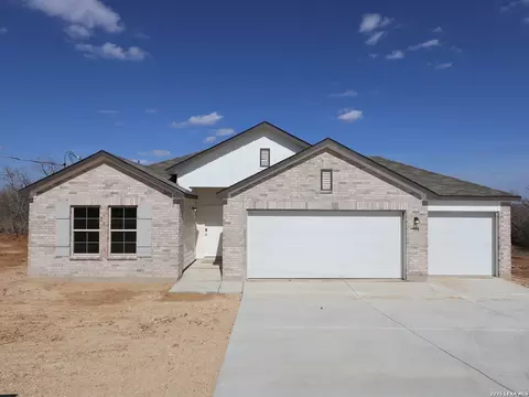 113 Greeley Dr, Floresville, TX 78114