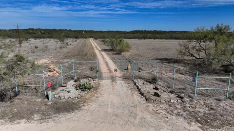 2356 Kc 314, Junction, TX 76849