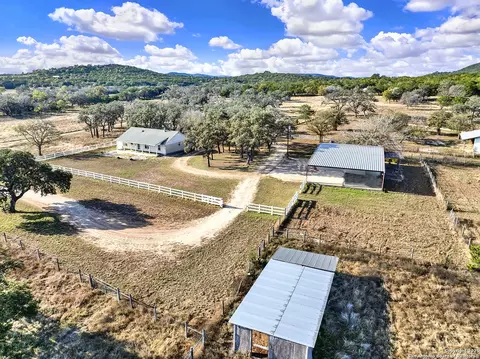 16103 State Highway 16 N, Medina, TX 78055