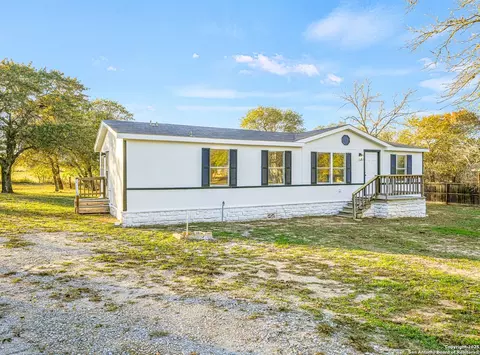 5246 Savannah Way, Von Ormy, TX 78073
