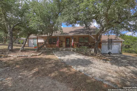 911 Heritage, Canyon Lake, TX 78133