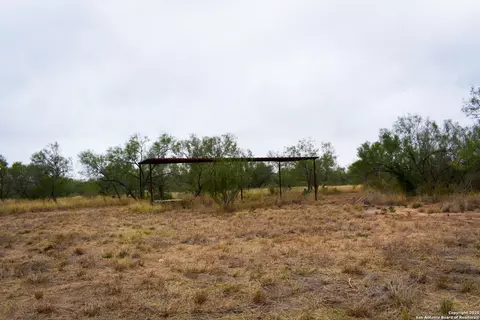 000 Jefferies Rd, Laredo, TX 78045 photo 13