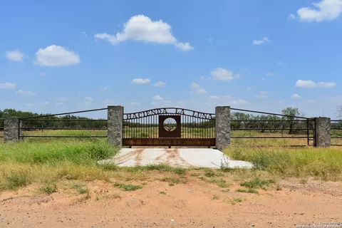 000 Jefferies Rd, Laredo, TX 78045 photo 17