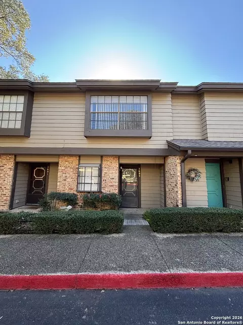 11815 Vance Jackson #1602, San Antonio, TX 78230