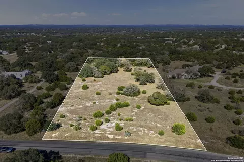 203 Greystone Cir, Boerne, TX 78006