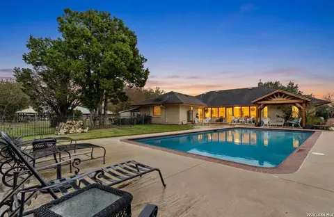 407 Windsor, New Braunfels, TX 78132