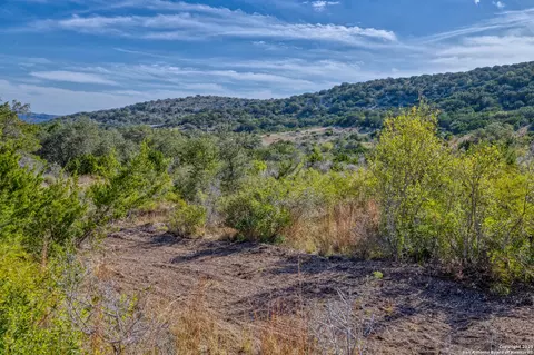22189 State Hwy 55, Uvalde, TX 78801