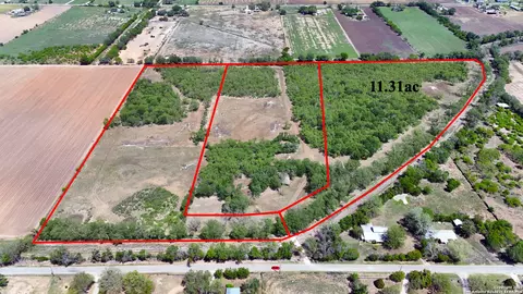 304 County Rd 6611 Tract #1, Devine, TX 78016