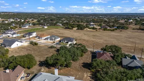 231 Peter Kleid Loop, Blanco, TX 78606