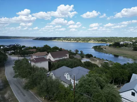 1761 Lakeside W, Canyon Lake, TX 78133